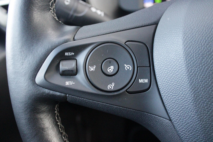 Opel CORSA-E GS Line 50 kWh | 3-FASE LADER | SNEL LAADFUNCTIE | APPLE CARPLAY/ANDROID AUTO | LED KOPLAMPEN | WINTER PAKKET: STOEL VERWARMING/STUUR VERWARMING | ZWART DAK | CLIMATE CONTROL | CRUISE CONTROL | DAB+ RADIO | ACHTERUITRIJ CAMERA |