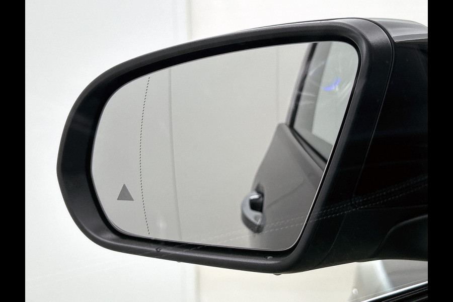 Mercedes-Benz GLA 250 e Business Solution AMG | Premium Plus pakket | Panoramaschuifdak | Kofferdrempel in chroom | Dakrailing | Stuurschakelpaddles | Smartphone Integratie |