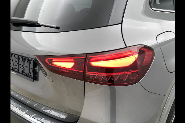Mercedes-Benz GLA 250 e Business Solution AMG | Premium Plus pakket | Panoramaschuifdak | Kofferdrempel in chroom | Dakrailing | Stuurschakelpaddles | Smartphone Integratie |