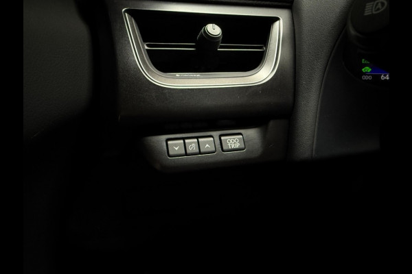 Lexus UX UX 250H LUXURY LINE /trekhaak/acc/leder/keyless/camera/all wheater banden