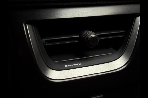 Lexus UX UX 250H LUXURY LINE /trekhaak/acc/leder/keyless/camera/all wheater banden