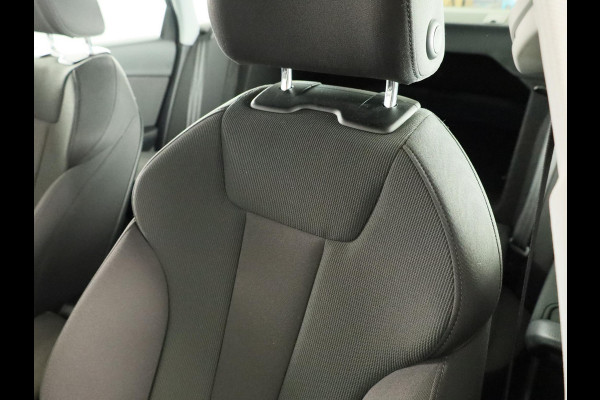 Audi A4 Limousine 35 TFSI Advanced Edition 150pk | Navgatie | Led koplampen | Climatronic | Virtual cockpit | Sportstoelen | 17 inch Lichtmetalen velgen