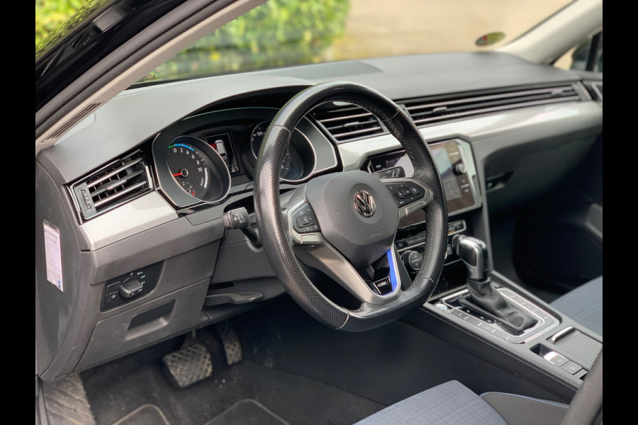 Volkswagen Passat Variant 1.4 TSI PHEV GTE Business €14850 NETTO LUXE UITVOERING TREKHAAK