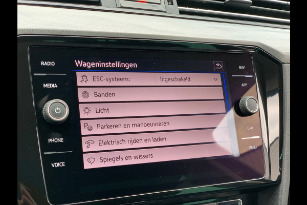 Volkswagen Passat Variant 1.4 TSI PHEV GTE Business €14850 NETTO LUXE UITVOERING TREKHAAK