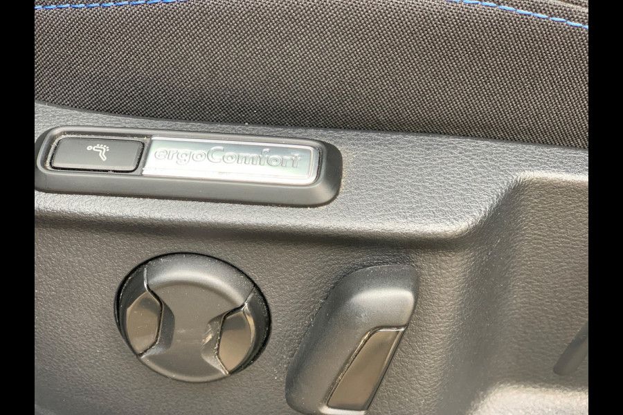 Volkswagen Passat Variant 1.4 TSI PHEV GTE Business €14850 NETTO LUXE UITVOERING TREKHAAK