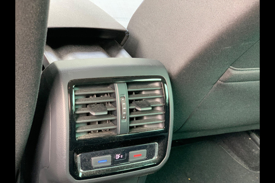 Volkswagen Passat Variant 1.4 TSI PHEV GTE Business €14850 NETTO LUXE UITVOERING TREKHAAK