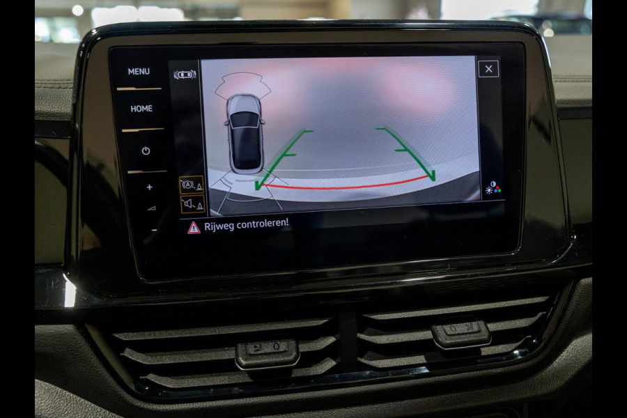 Volkswagen T-Roc Cabrio 1.5 TSI 2x R-Line / 150pk / Leder / Beats / Achteruitrij camera / Stoel en stuur verwarming /