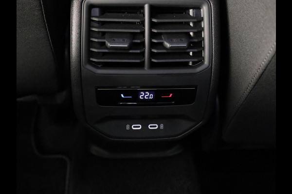 Seat Leon Sportstourer 1.5 TSI e-Hybrid Style Business Intense 204 pk Automaat | Verlengde garantie | Navigatie | Parkeersensoren (Park assist) | Achteruitrijcamera | Autom. airco (3 zones) |