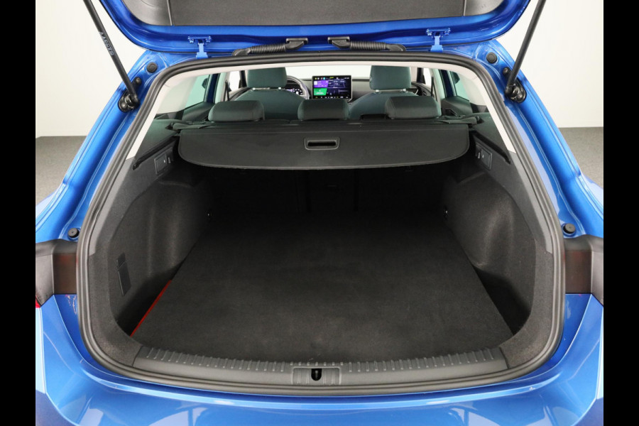 Seat Leon Sportstourer 1.5 TSI e-Hybrid Style Business Intense 204 pk Automaat | Verlengde garantie | Navigatie | Parkeersensoren (Park assist) | Achteruitrijcamera | Autom. airco (3 zones) |