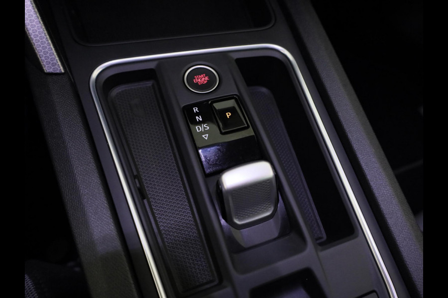 Seat Leon Sportstourer 1.5 TSI e-Hybrid Style Business Intense 204 pk Automaat | Verlengde garantie | Navigatie | Parkeersensoren (Park assist) | Achteruitrijcamera | Autom. airco (3 zones) |