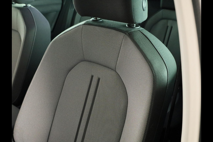 Seat Leon Sportstourer 1.5 TSI e-Hybrid Style Business Intense 204 pk Automaat | Verlengde garantie | Navigatie | Parkeersensoren (Park assist) | Achteruitrijcamera | Autom. airco (3 zones) |