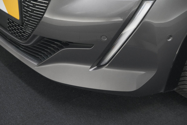 Peugeot 208 PureTech 100 EAT8 GT | Camera | Dodehoekdetectie | Navigatie | Apple Carplay