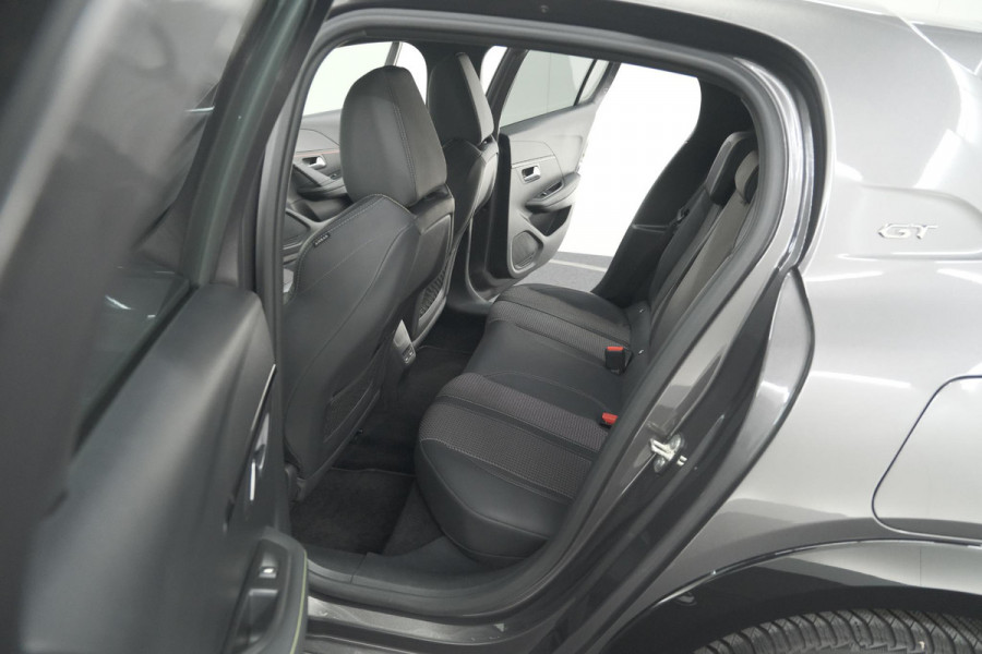 Peugeot 208 PureTech 100 EAT8 GT | Camera | Dodehoekdetectie | Navigatie | Apple Carplay