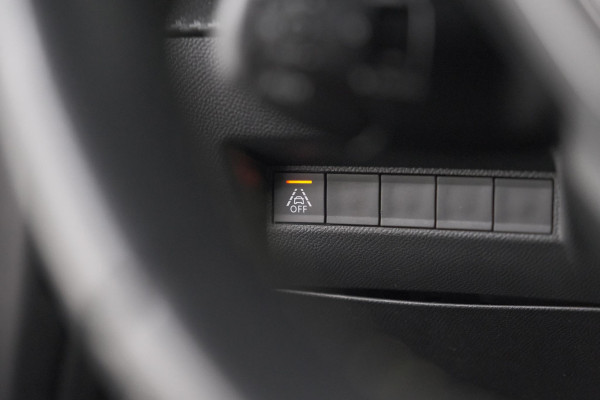Peugeot 208 PureTech 100 EAT8 GT | Camera | Dodehoekdetectie | Navigatie | Apple Carplay
