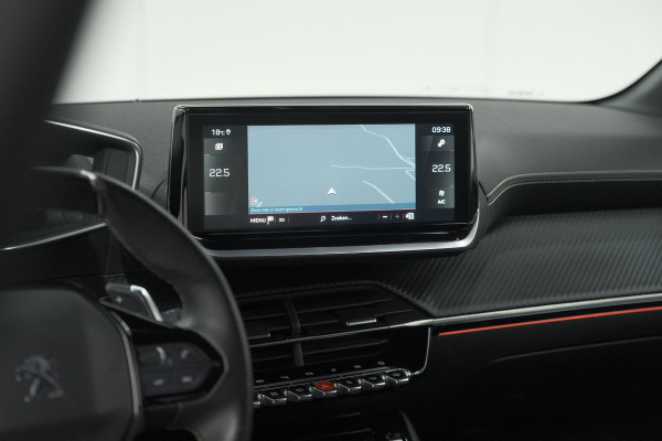 Peugeot 208 PureTech 100 EAT8 GT | Camera | Dodehoekdetectie | Navigatie | Apple Carplay