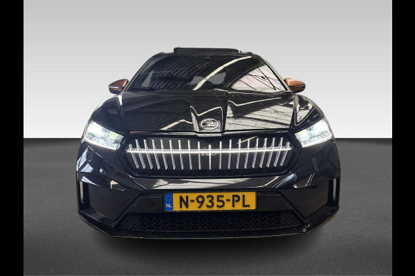 Škoda ENYAQ iV 60 Founders Edition Black | 21 inch | Panaromadak | Lederen bekleding