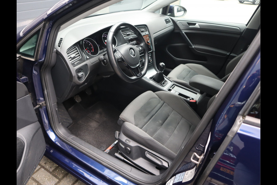 Volkswagen Golf Variant 1.5 TSI Comfortline Business Navi / Pano / ACC / Trekhaak BTW Auto
