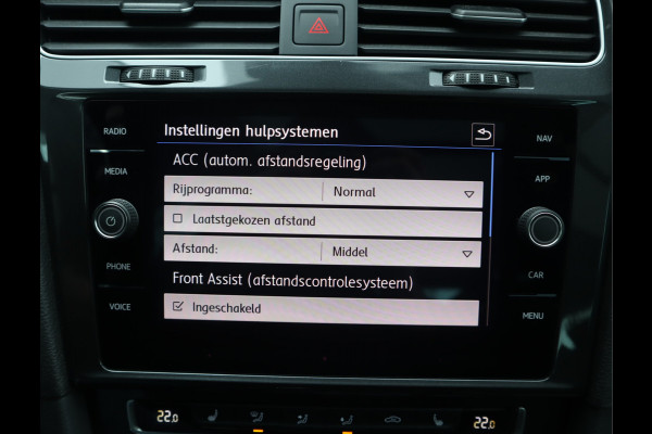 Volkswagen Golf Variant 1.5 TSI Comfortline Business Navi / Pano / ACC / Trekhaak BTW Auto