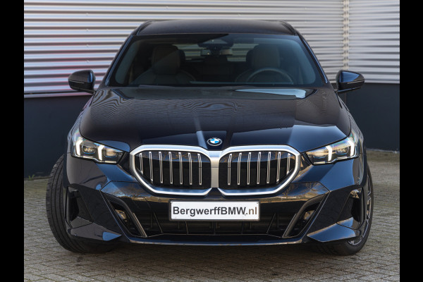 BMW 5 Serie Touring 540d xDrive M-Sport - Individual Leder - Memoryzetels - Driving Assistant