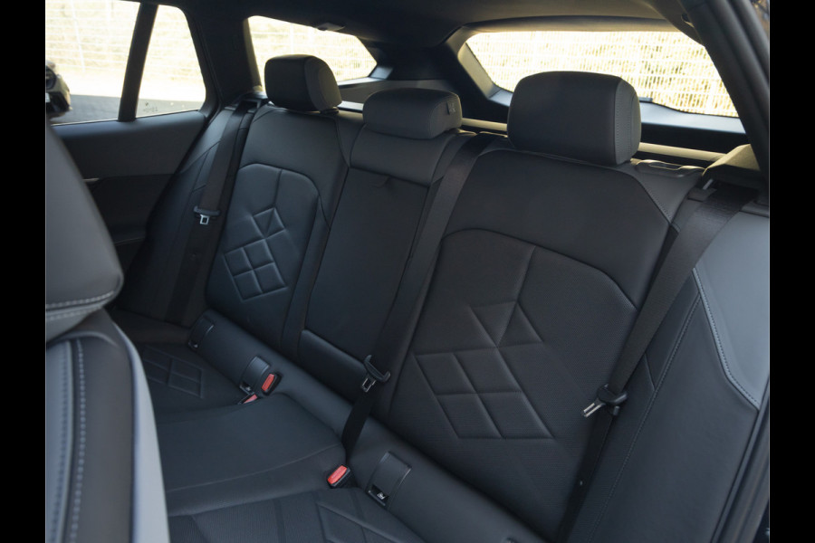 BMW 5 Serie Touring 540d xDrive M-Sport - Individual Leder - Memoryzetels - Driving Assistant