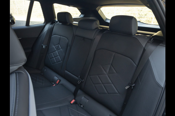 BMW 5 Serie Touring 540d xDrive M-Sport - Individual Leder - Memoryzetels - Driving Assistant