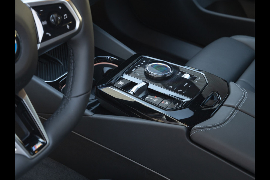 BMW 5 Serie Touring 540d xDrive M-Sport - Individual Leder - Memoryzetels - Driving Assistant