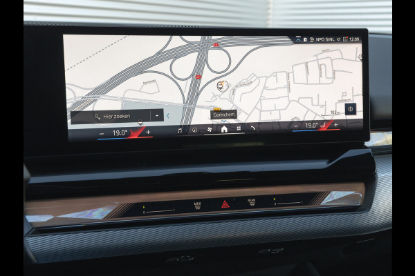 BMW 5 Serie Touring 540d xDrive M-Sport - Individual Leder - Memoryzetels - Driving Assistant