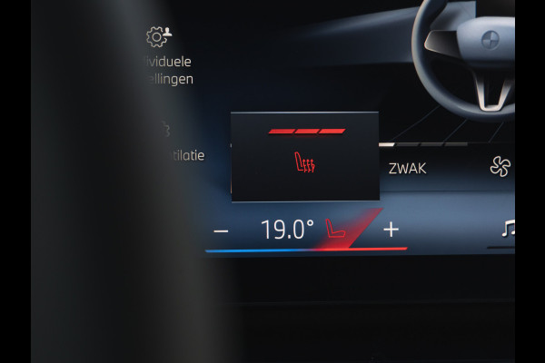 BMW 5 Serie Touring 540d xDrive M-Sport - Individual Leder - Memoryzetels - Driving Assistant