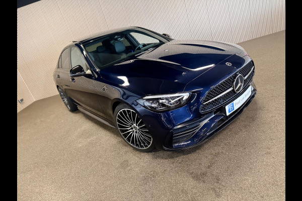 Mercedes-Benz C-Klasse 200 AMG STYLING-NIGHT-TREKHAAK-PANORAMA-ORIG NL-COMPLEET