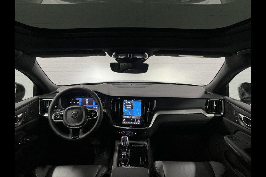 Volvo V60 2.0 T6 Plug-in hybrid AWD Plus Dark Long Range | Adapt. cruise | Open dak | Stuur-/stoelverwarming | Memory | Harman/Kardon | Head-up