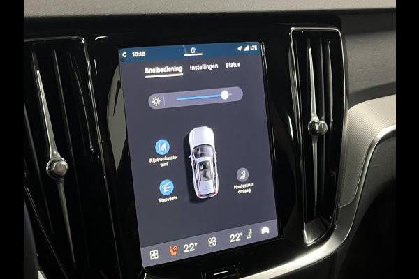 Volvo V60 2.0 T6 Plug-in hybrid AWD Plus Dark Long Range | Adapt. cruise | Open dak | Stuur-/stoelverwarming | Memory | Harman/Kardon | Head-up