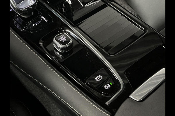 Volvo V60 2.0 T6 Plug-in hybrid AWD Plus Dark Long Range | Adapt. cruise | Open dak | Stuur-/stoelverwarming | Memory | Harman/Kardon | Head-up