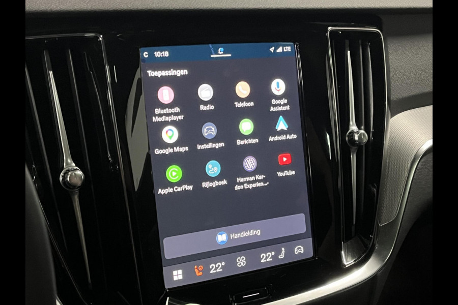 Volvo V60 2.0 T6 Plug-in hybrid AWD Plus Dark Long Range | Adapt. cruise | Open dak | Stuur-/stoelverwarming | Memory | Harman/Kardon | Head-up