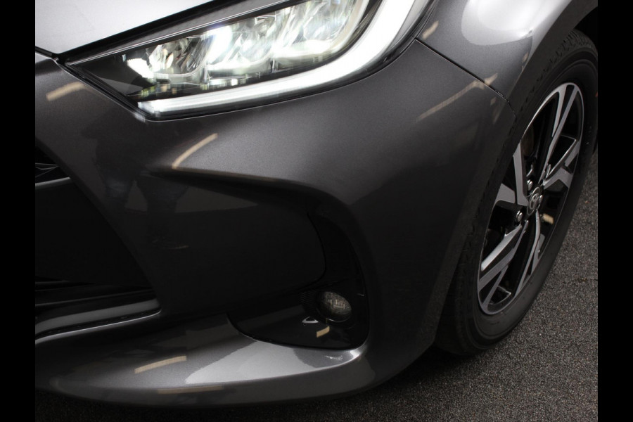 Toyota Yaris 1.5 Hybrid Dynamic Automaat | Climate control | Cruise control adaptieve | LED | Achteruitrijcamera | Keyless start | Lane assist | Navigatie | Apple Carplay/ Android Auto |