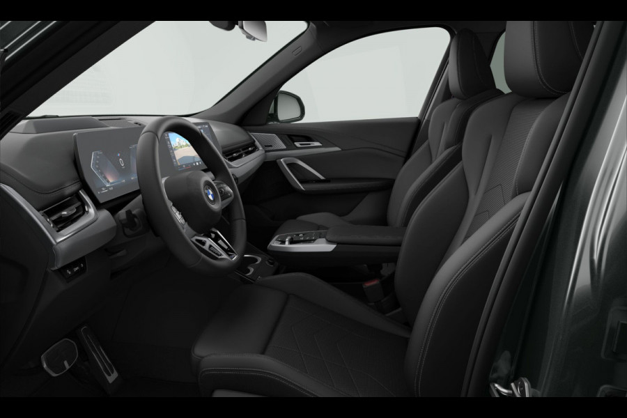 BMW X1 sDrive18i - Pano - Trekhaak - Memoryzetels - Head-up - ACC