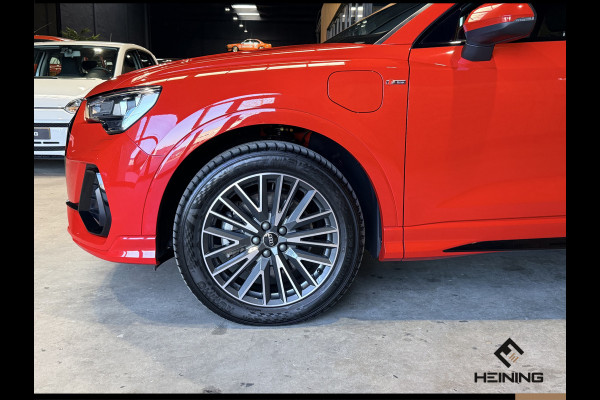 Audi Q3 45 TFSI e S edition. Pano. 2X S-Line. Apple-carplay. Blackline. 19 inch.