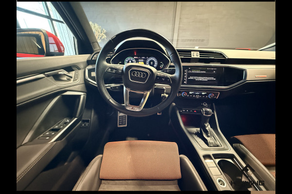 Audi Q3 45 TFSI e S edition. Pano. 2X S-Line. Apple-carplay. Blackline. 19 inch.