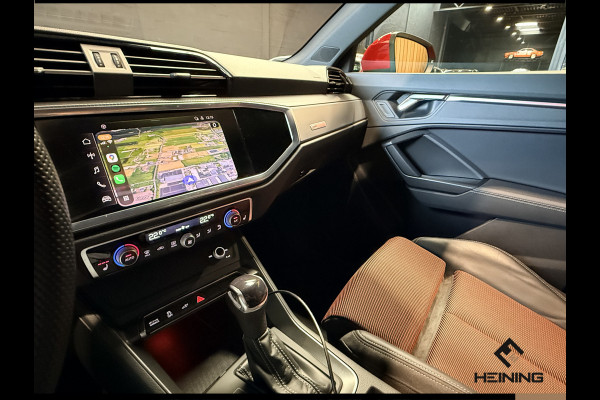 Audi Q3 45 TFSI e S edition. Pano. 2X S-Line. Apple-carplay. Blackline. 19 inch.