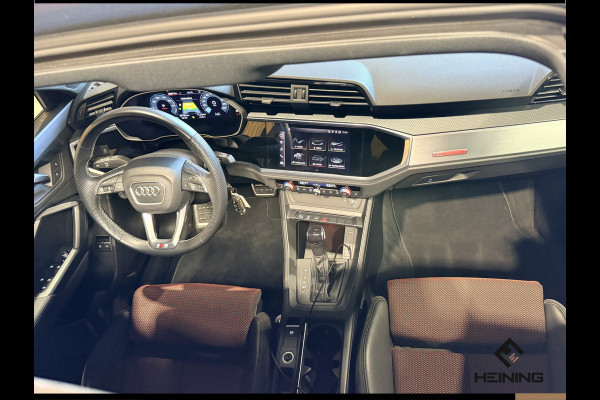 Audi Q3 45 TFSI e S edition. Pano. 2X S-Line. Apple-carplay. Blackline. 19 inch.
