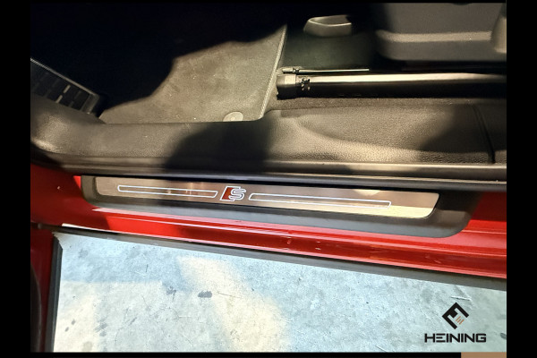 Audi Q3 45 TFSI e S edition. Pano. 2X S-Line. Apple-carplay. Blackline. 19 inch.