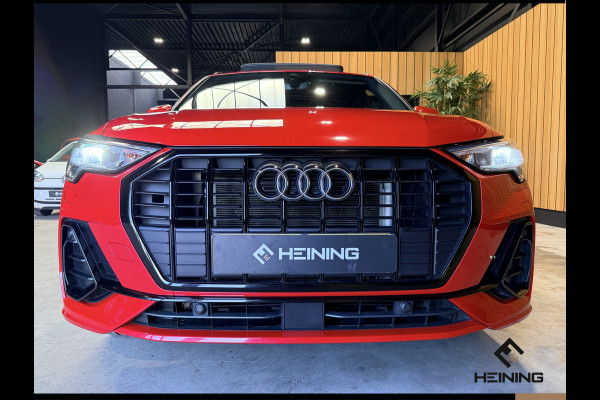 Audi Q3 45 TFSI e S edition. Pano. 2X S-Line. Apple-carplay. Blackline. 19 inch.