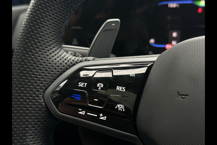 Volkswagen Golf 2.0 R 4Motion, 333 PK, Akrapovic, Head Up, H&K, Pano, 20 Jahre, IQ