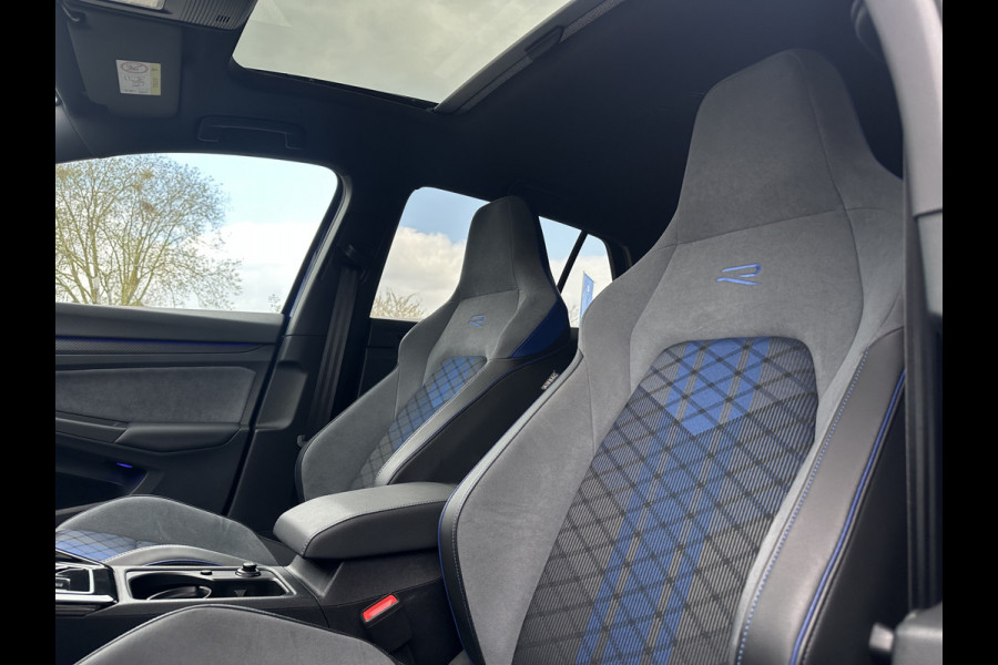 Volkswagen Golf 2.0 R 4Motion, 333 PK, Akrapovic, Head Up, H&K, Pano, 20 Jahre, IQ