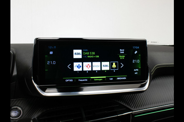 Peugeot 2008 1.2 PureTech GT Pack Sport (PANORAMADAK,APPLE CARPLAY,NAVI,CAMERA,STOELVERWARMING,GETINT,LEDER/ALCANTARA,LM VELGEN)