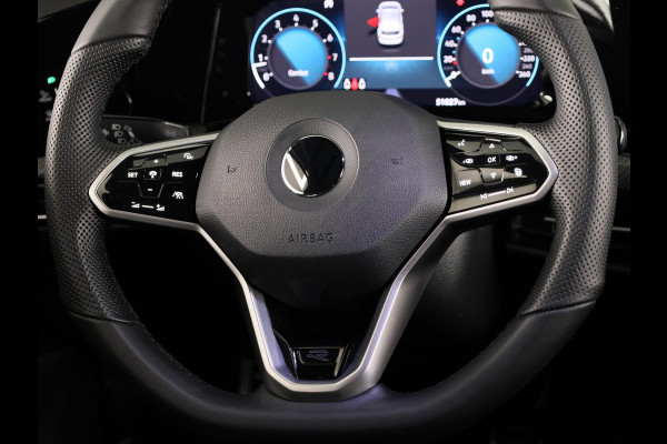 Volkswagen Golf 1.5 TSI R-Line 130 PK | LED Plus | Parkeer camera | Navigatie | Keyless entry | Stoel- en stuurverwarming |