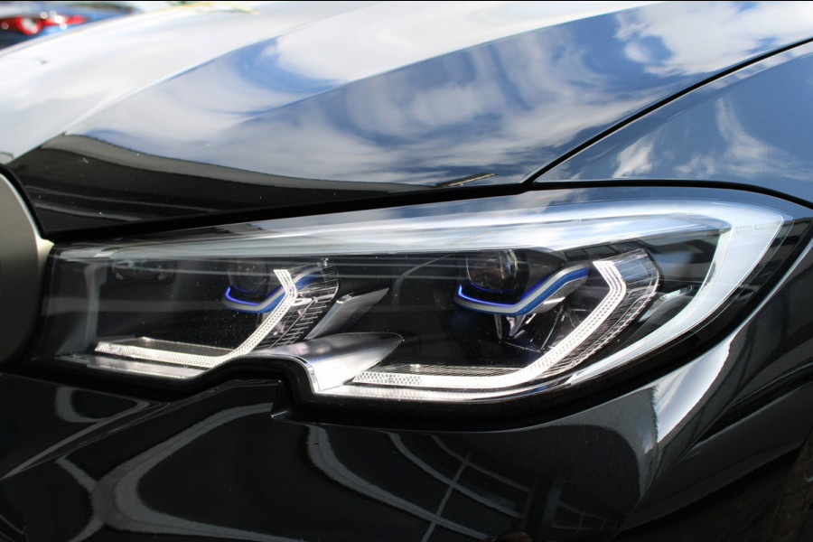 BMW 3 Serie Touring M340i xDrive High Executive