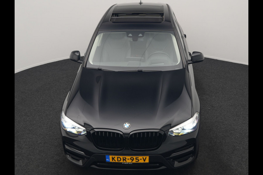 BMW X3 xDrive30e Sportline PHEV 293pk Dealer O.H | Trekhaak Af Fabriek | Panodak | Head Up | Sportstoelen Verwarmd | Sfeerverlichting | Keyless | Apple Carplay | LED Koplampen | Blis | Navigatie | DAB | Cruise Control | Plug In Hybrid |