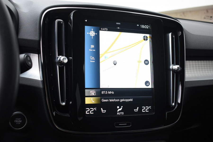 Volvo XC40 T4 211PK Automaat Plug-in hybrid Plus Bright / Navigatie / Cruise control / Harman Kardon / Stuur- & Stoelverwarming / Elektrische achterklep / Achteruitrijcamera / Elektrische stoelverst. met geheugen / Extra getint glas