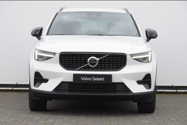 Volvo XC40 B4 211PK Automaat Plus Dark / Adaptive cruise control / Elektrische stoelen / Harman Kardon audio / Pilot assist / BLIS / Stoel en stuur verwarming / Elektrische achterklep / Parkeersensoren met camera / Google infotainment