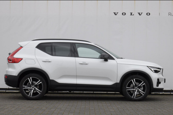 Volvo XC40 B4 211PK Automaat Plus Dark / Adaptive cruise control / Elektrische stoelen / Harman Kardon audio / Pilot assist / BLIS / Stoel en stuur verwarming / Elektrische achterklep / Parkeersensoren met camera / Google infotainment